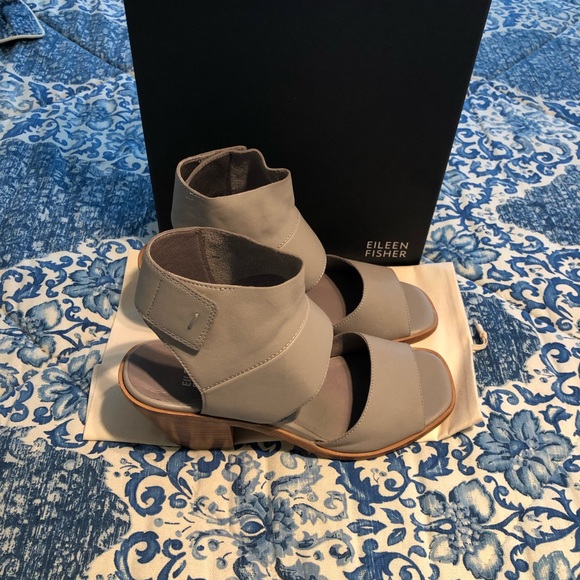 Eileen Fisher Dark Pearl Leather Sandals Size 7.5 - Picture 3 of 5